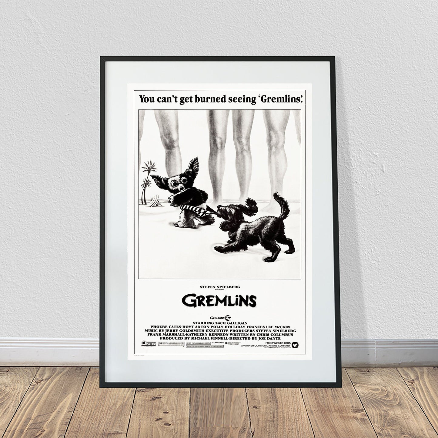 Gremlins Dog Movie Poster (24" x 36")